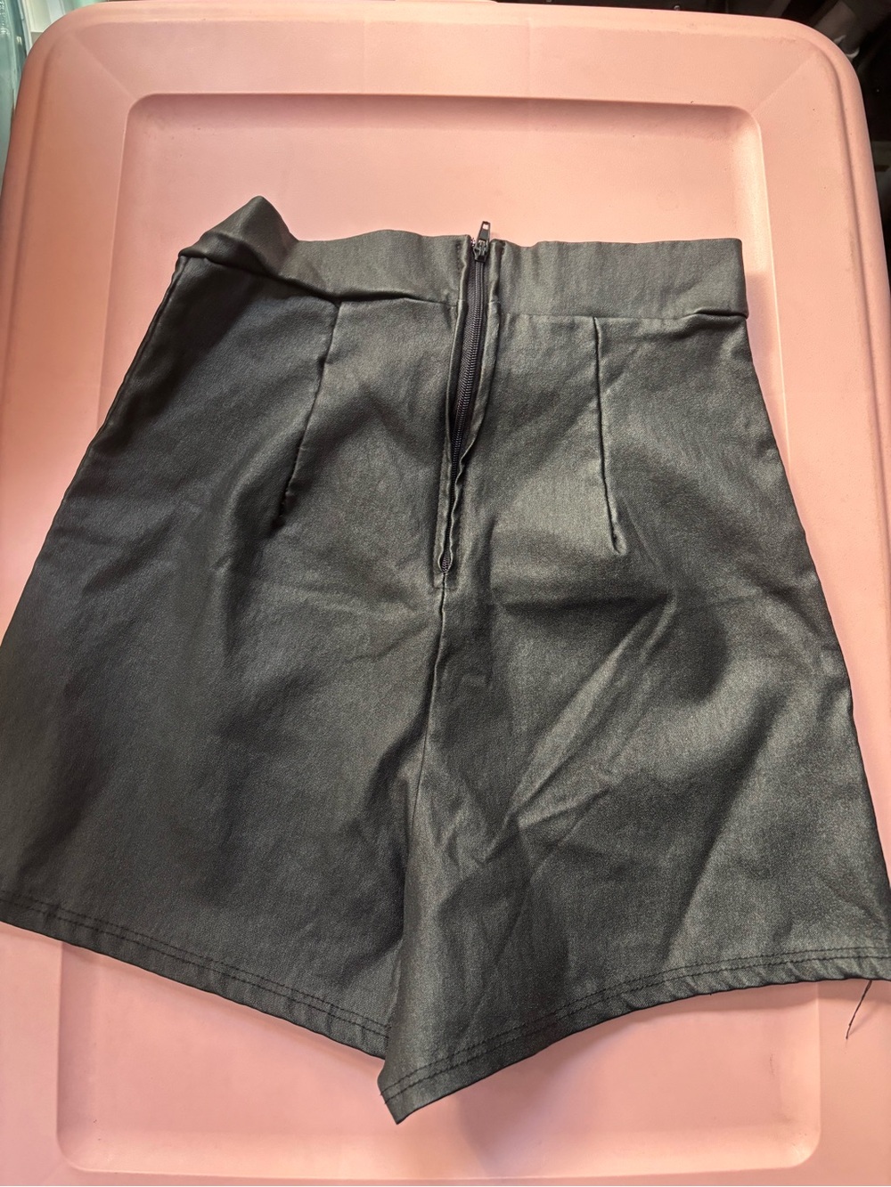 SHEIN Black High-Waist Front-Zip Tailored Shorts